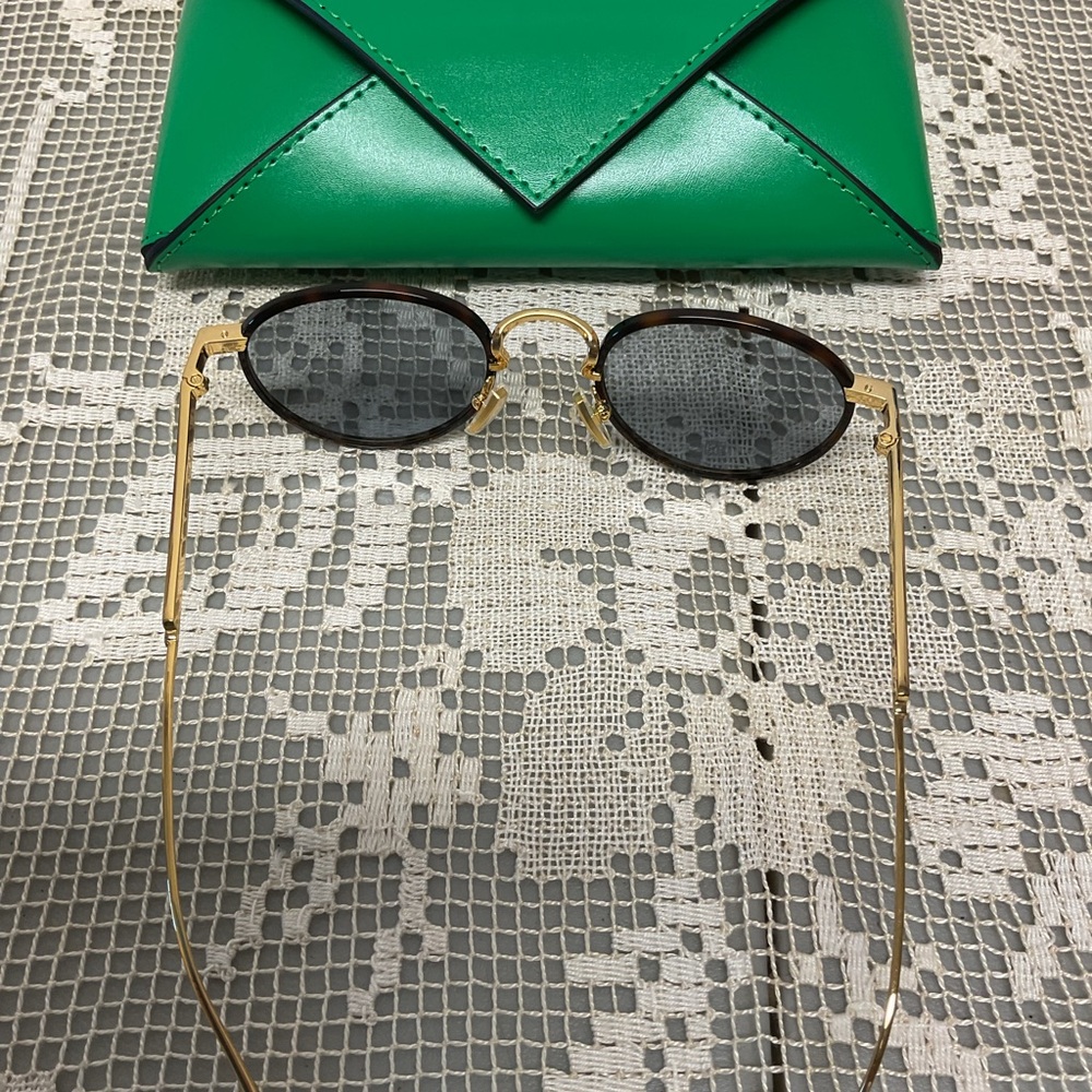 New Bottega Veneta round Intrecciato sunglassses - Picture 4 of 10